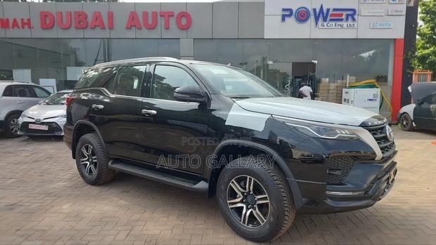 New Toyota Fortuner 2025 Black