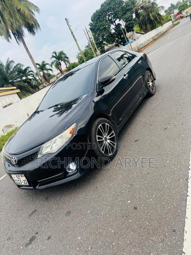 Toyota Camry SE 4dr Sedan (2.5L 4cyl 6A) 2014 Black