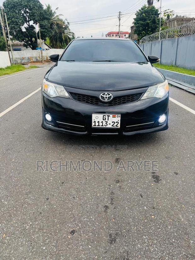 Toyota Camry SE 4dr Sedan (2.5L 4cyl 6A) 2014 Black