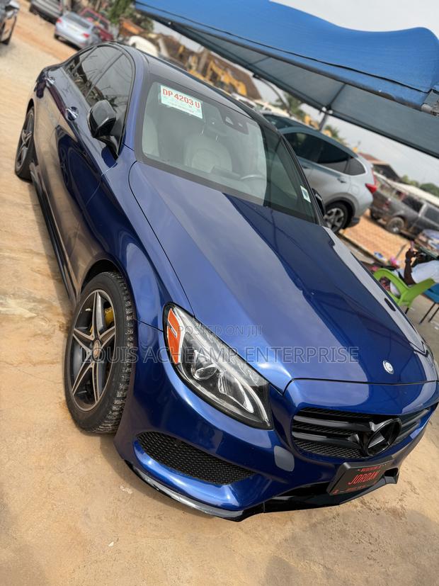 Mercedes-Benz C300 Luxury 4matic Sedan AWD (2.0L 4cyl 7A) 2017 Blue