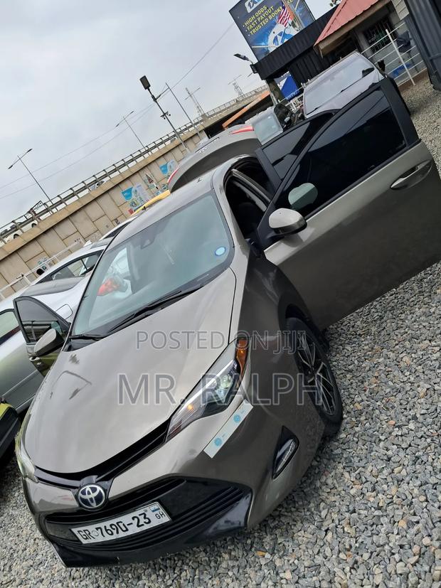 Toyota Corolla LE Eco (1.8L 4cyl 2A) 2019 Matt Black