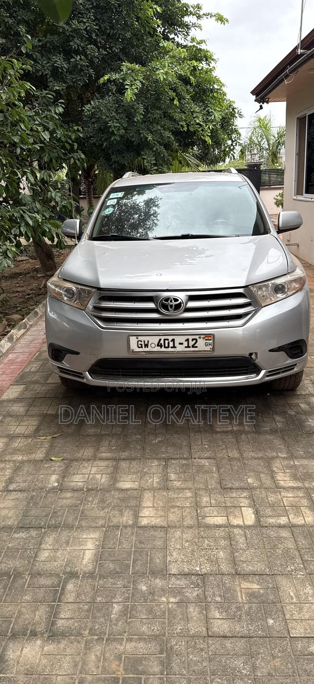 Toyota Highlander Limited 2010 Silver