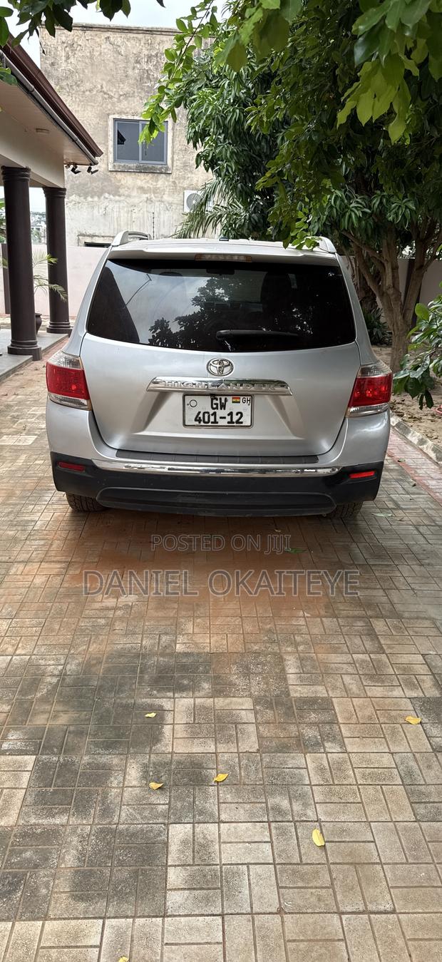 Toyota Highlander Limited 2010 Silver