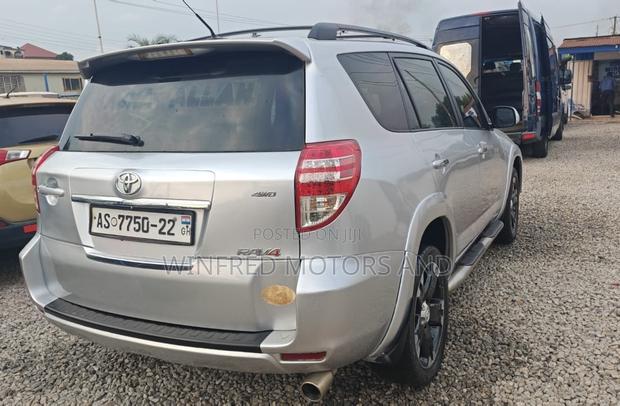 Toyota RAV4 2.5 Limited 4x4 2011 Silver