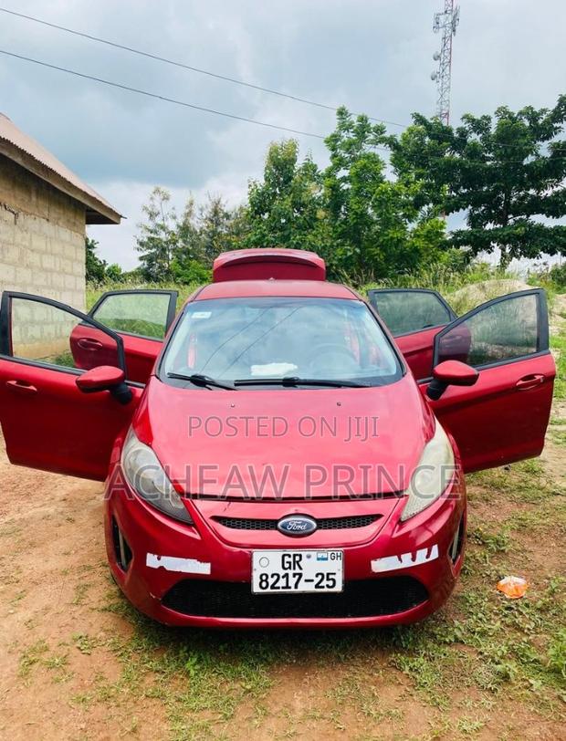 Ford Fiesta SE 2011 Red