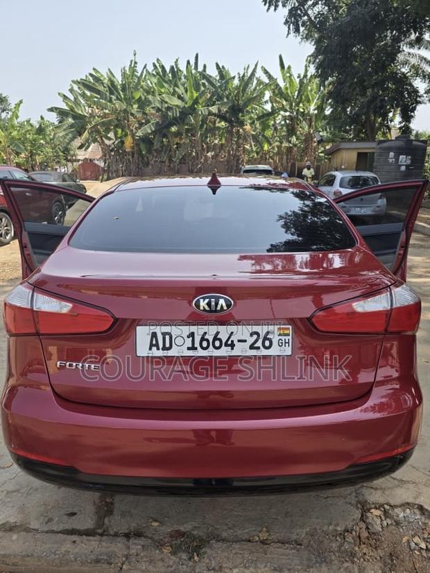 Kia Forte EX Sedan 2016 Red