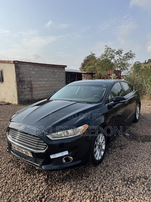 Ford Fusion SE FWD 2016 Black