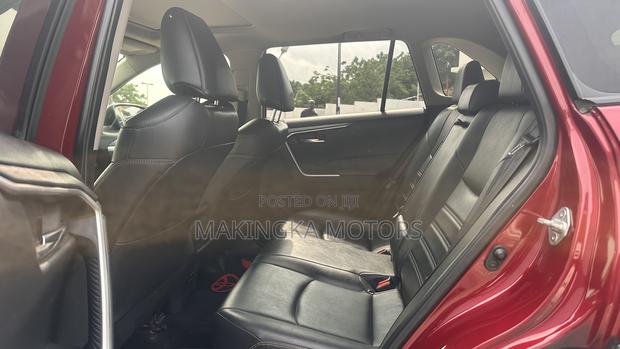 Toyota RAV4 XLE Premium AWD 2019 Red