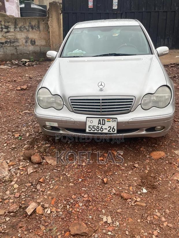 Mercedes-Benz C250 2003 Gold
