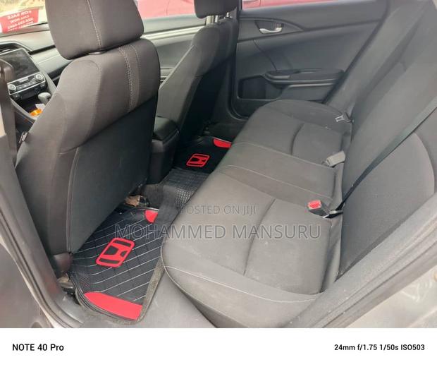 Honda Civic 2018 Silver