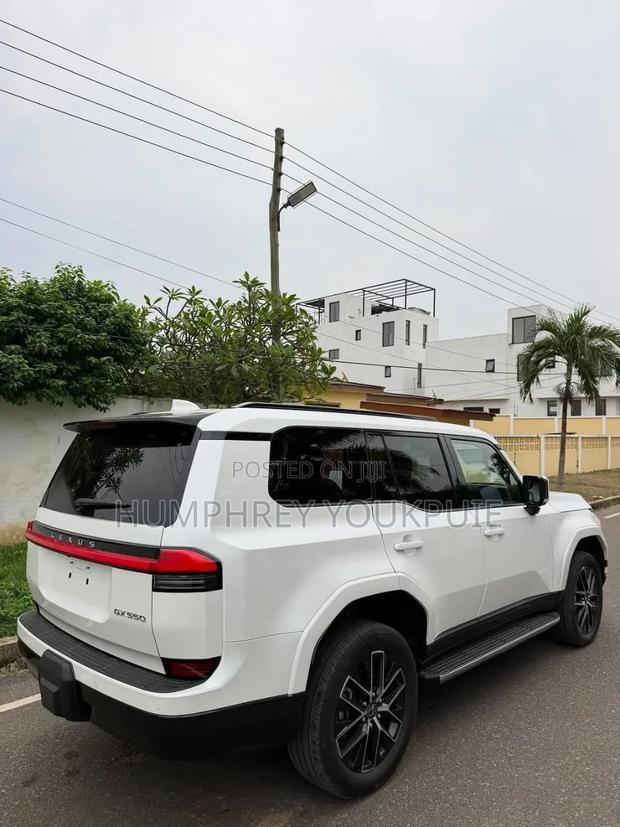 Lexus GX 2025 White