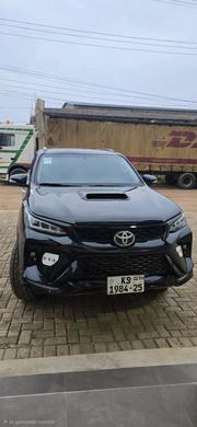 Toyota Fortuner 2.7 AWD 2017 Black for sale