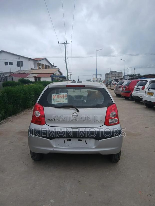 Nissan Pixo 1.0 FWD 2011 Silver