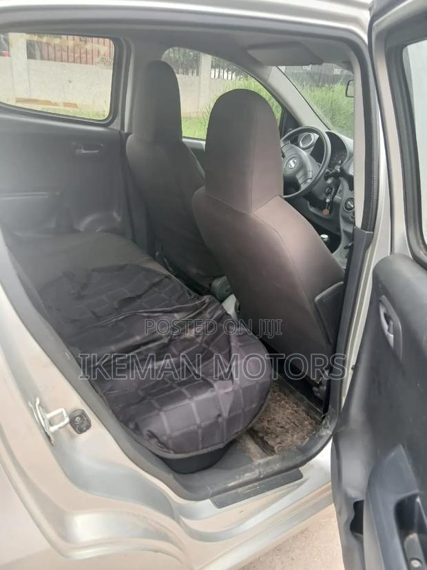 Nissan Pixo 1.0 FWD 2011 Silver
