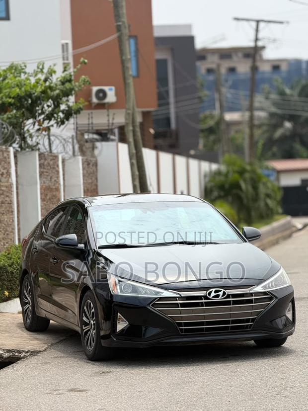 Hyundai Elantra SE 2020 Black