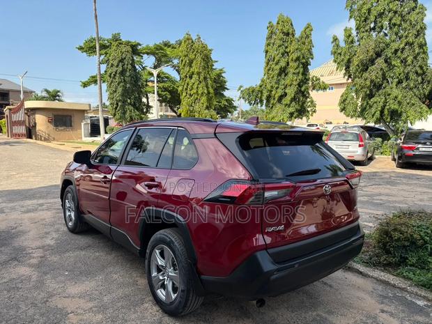 Toyota RAV4 2020 Red