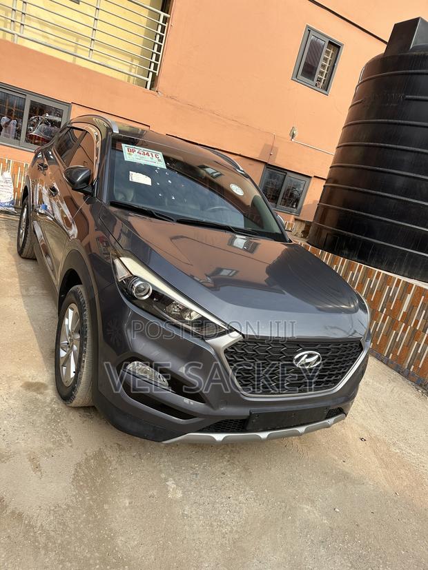 Hyundai Tucson SE FWD 2017 Gray
