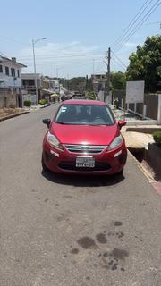 Ford Fiesta SE Sedan 2013 Red for sale