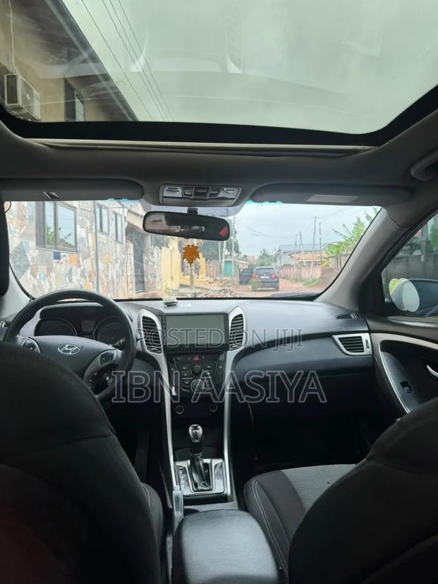 Hyundai i30 2014 Blue