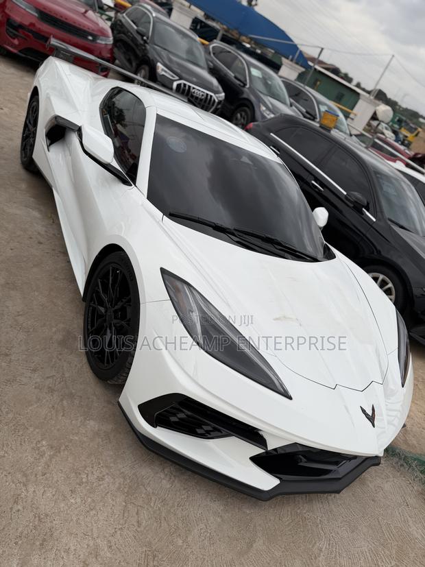 Chevrolet Corvette 2026 White