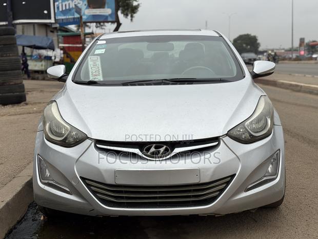 Hyundai Elantra 2015 Silver