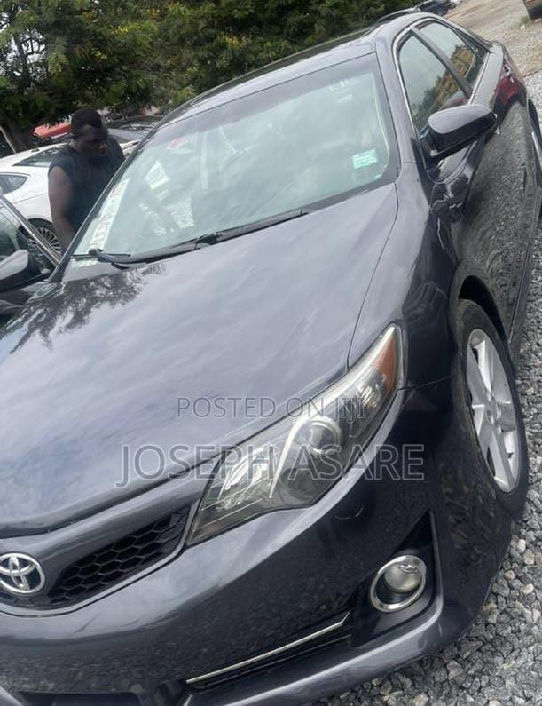 Toyota Camry 2014