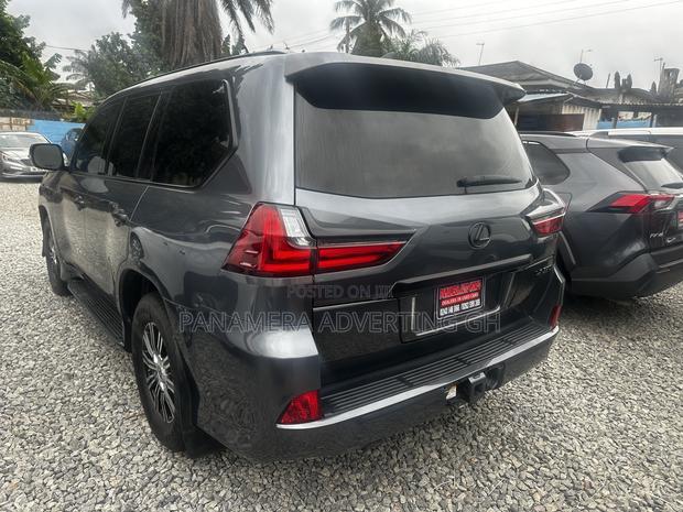 Lexus LX 570 AWD 2020 Gray