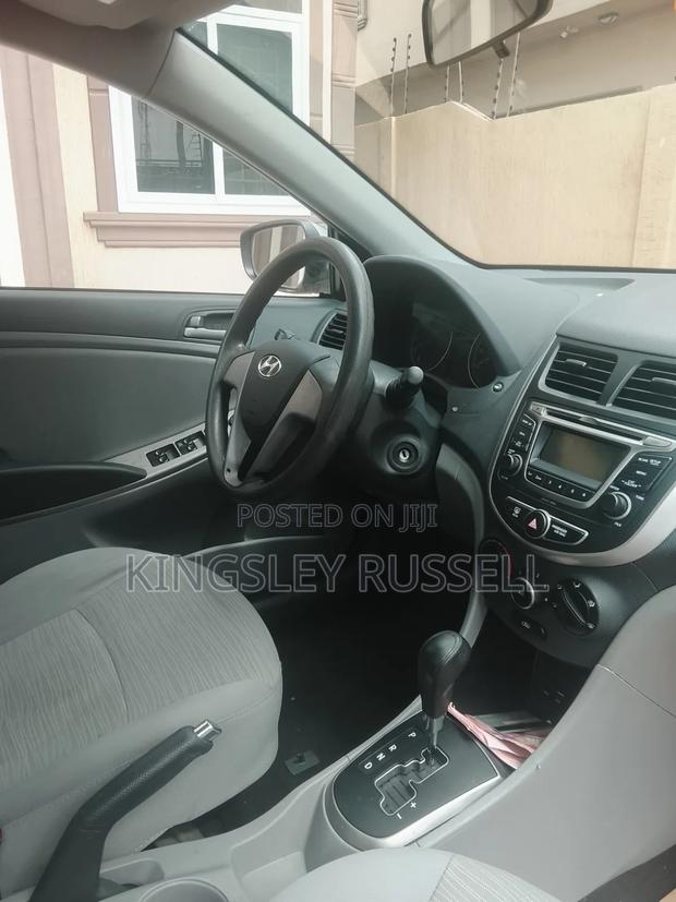 Hyundai Accent SE Sedan 2017 Gray
