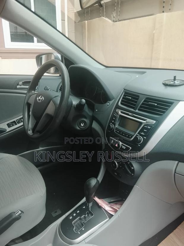Hyundai Accent SE Sedan 2017 Gray