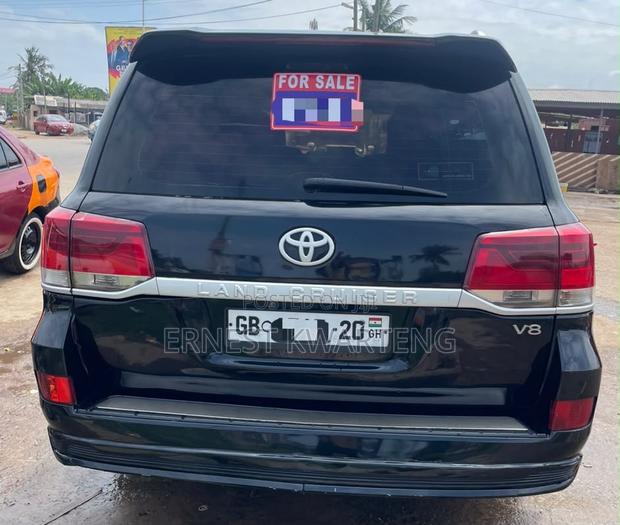 Toyota Land Cruiser 2016 Gray