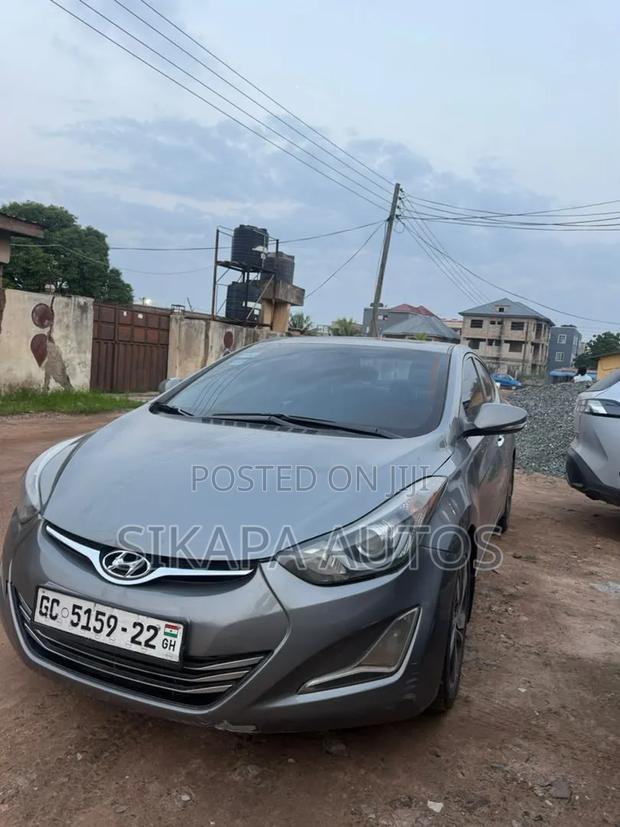 Hyundai Elantra 2024 Gray
