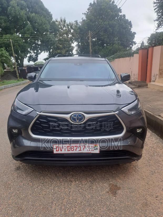 Toyota Highlander 2022 Gray