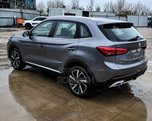 New MG ZS 2025 Gray