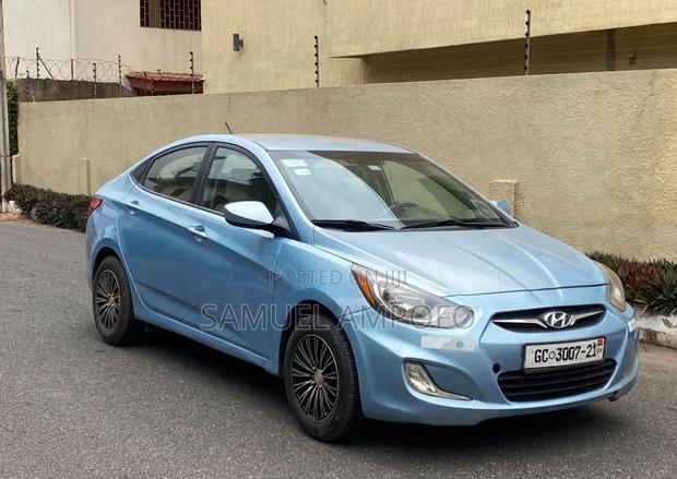 Hyundai Accent GLS 4dr Sedan (1.6L 4cyl 6A) 2014 Blue