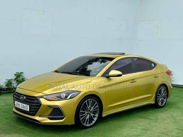 Hyundai Avante 2017 Green