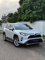 Toyota RAV4 XLE 2025 White for sale