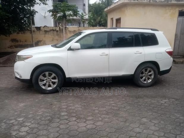 Toyota Highlander 2012 White