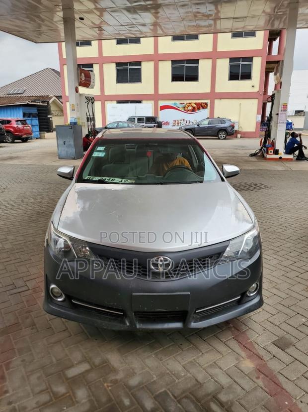 Toyota Camry LE 4dr Sedan (2.5L 4cyl 6A) 2012 Silver