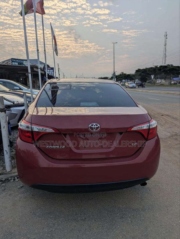 Toyota Corolla 2014 Red