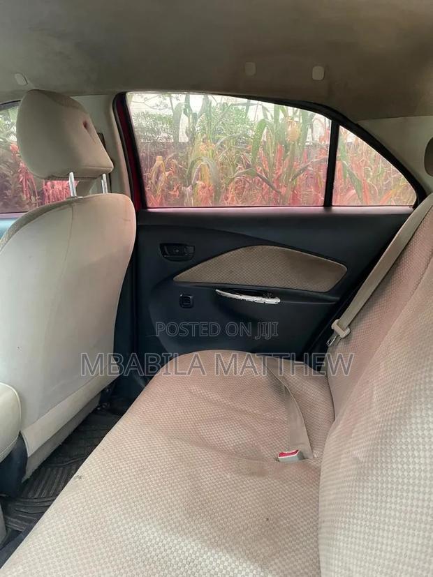 Toyota Belta 2010 Red