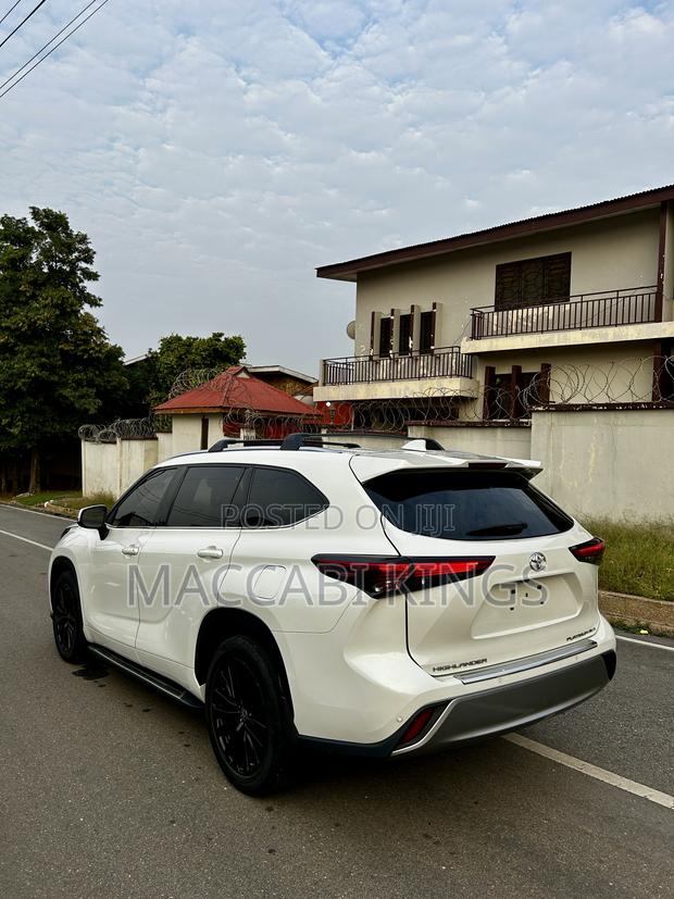 Toyota Highlander Platinum 2022 White