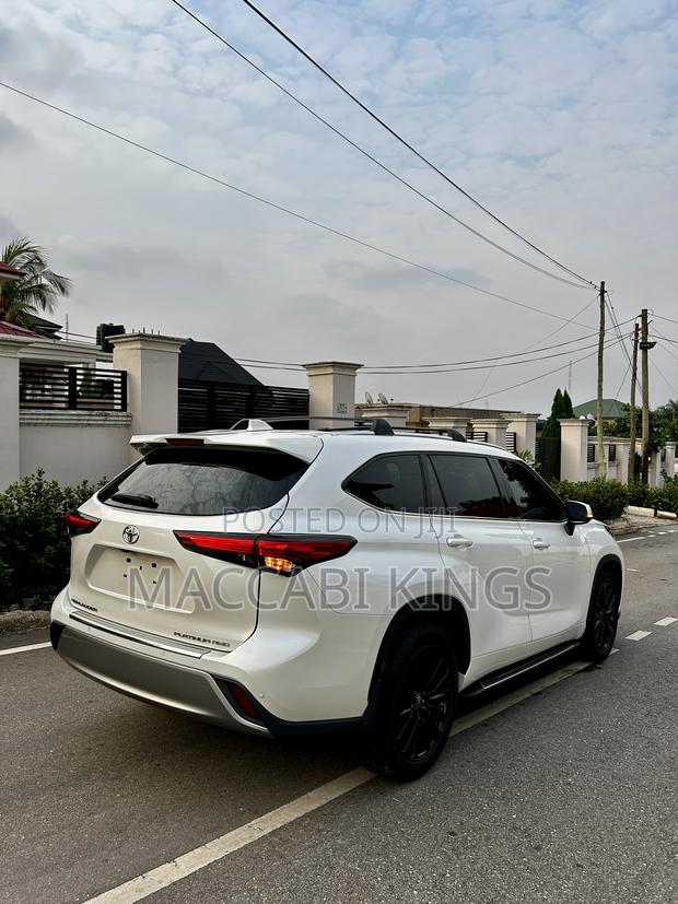 Toyota Highlander Platinum 2022 White