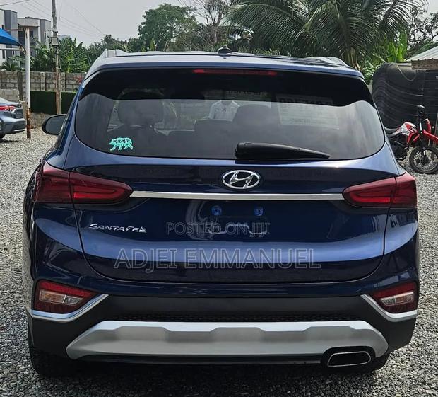Hyundai Santa Fe 2019 Blue