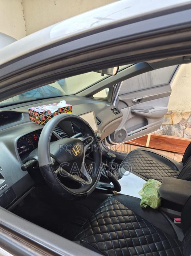 Honda Civic 1.8i VTEC 2009 Silver