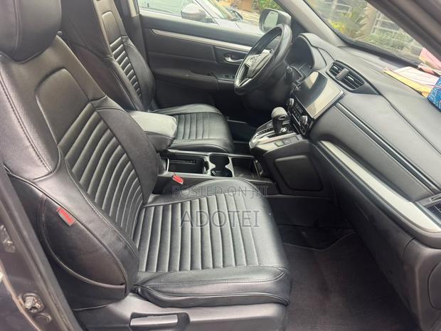 Honda CR-V Touring FWD 2020 Gray