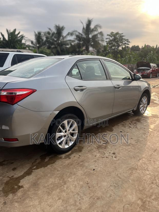 Toyota Corolla 2014 Gray
