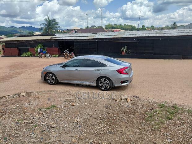 Honda Civic EX-L Sedan 2018 Silver