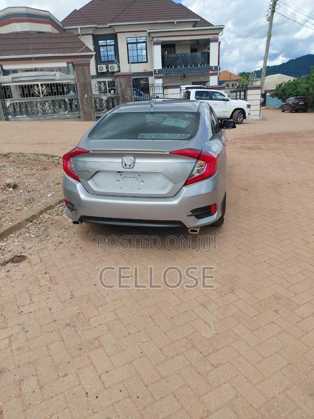 Honda Civic EX-L Sedan 2018 Silver