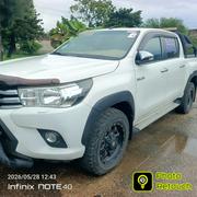 Toyota Hilux 2017 White for sale