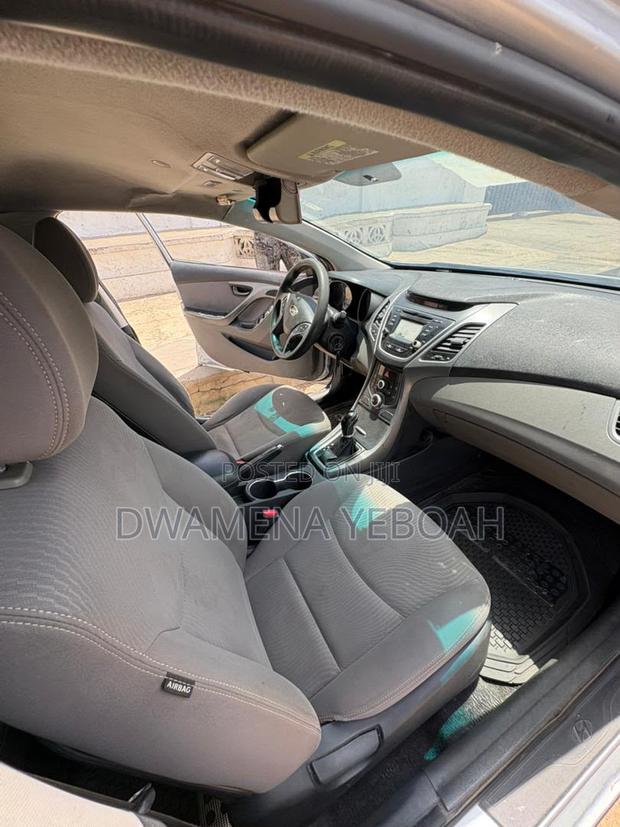 Hyundai Elantra SE Sedan FWD (1.8L 4cyl 6A) 2016 Silver